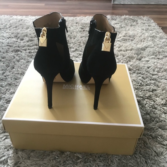 Michael Kors Peep Toe Booties - Picture 1 of 6